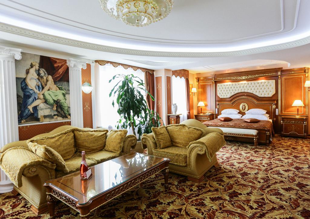 Izmailovo Alfa Hotel Moscow Exterior photo